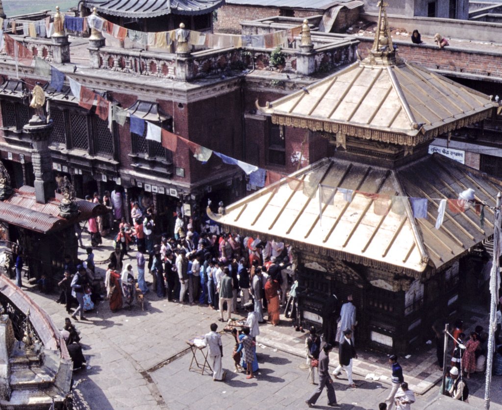 image-12114347-Kathmandu_Valley,_Swayambhunath_5-8f14e.w640.jpeg